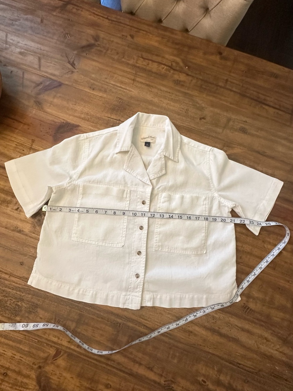 Universal Thread White Short Sleeve Button Front Boxy Camp Shirt - Picture 4 of 5